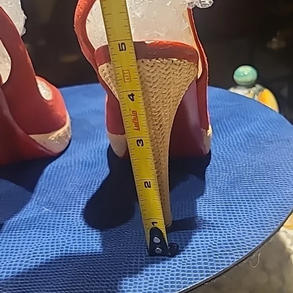 Christian Louboutin heels Sz 38.(#1387)red suede w/ 4.75" heel and 1" platform. - Picture 8 of 17
